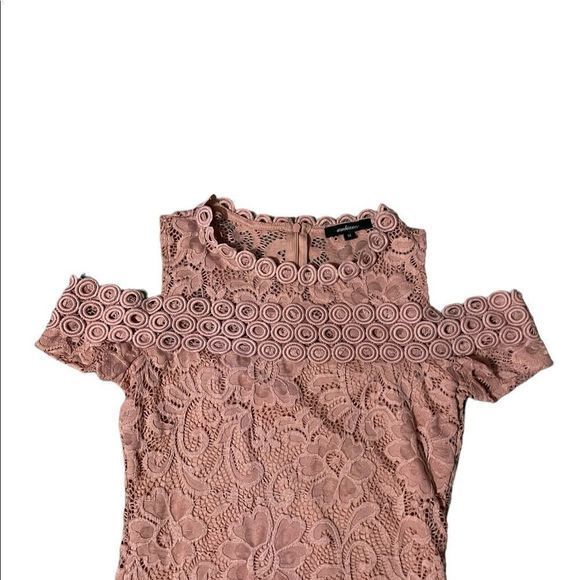 Ambiance brand Lace cold shoulder dress size‎ Medium - Picture 3 of 6